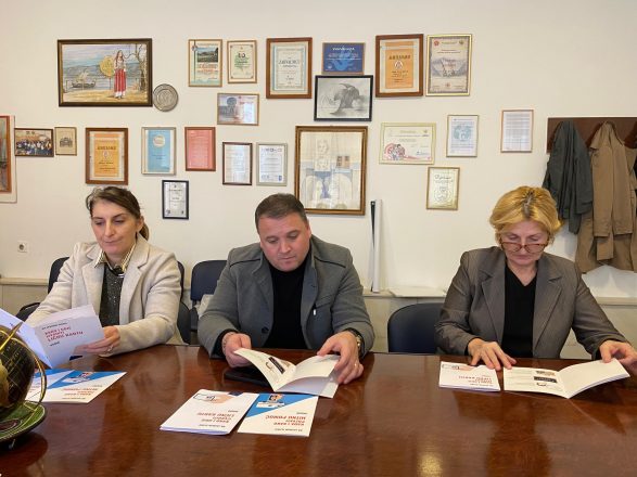 Projekat ,,ACTIVE,, predstavljen direktoratu Gimnazije “Bratstvo-jedinstvo” u Ulcinju