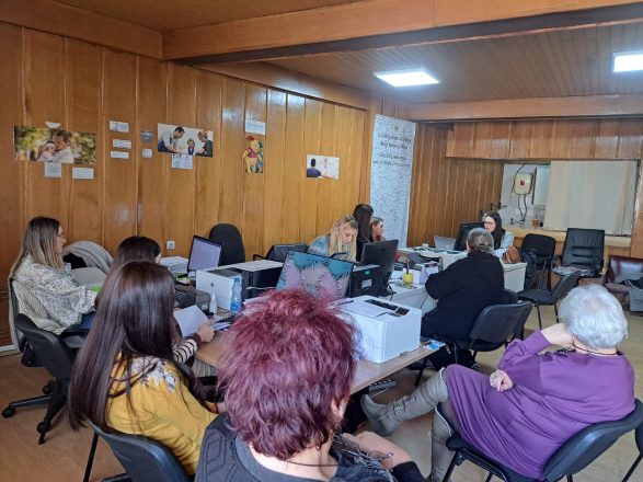 Održana radionica na temu ,,Pristupačna komunikacija” u Centru za socijalni rad opštine Berane, Andrijevica i Petnjica