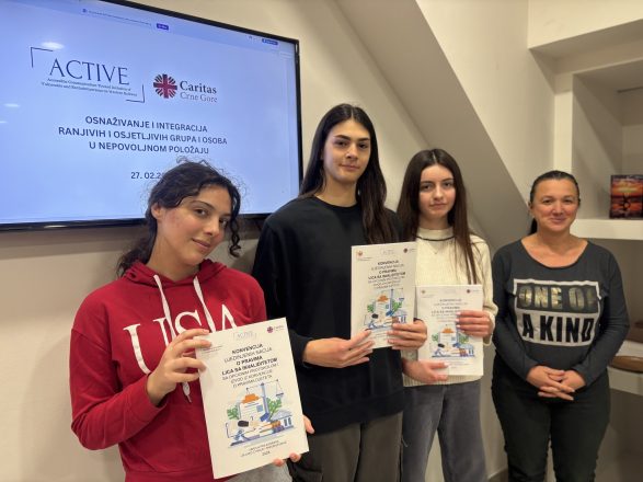 Održana prezentacija „Pristupačna komunikacija” za mlade u Omladinskom klubu u Baru u okviru druge faze projekta „ACTIVE”