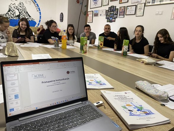 Održana obuka na temu pristupačne komunikacije u Plavu