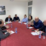 U okviru projekta „Čista voda u lokalnim zajednicama i mogućnosti zapošljavanja za žene u Crnoj Gori“ održan radni sastanak sa predstavnicima Opštine Petnjica